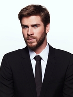 Liam Hemsworth Longsleeve T-shirt #3822343