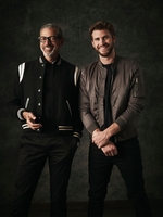 Liam Hemsworth Sweatshirt #3822358