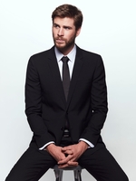 Liam Hemsworth Sweatshirt #3822383