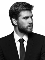 Liam Hemsworth Longsleeve T-shirt #3822386