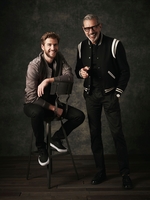 Liam Hemsworth Longsleeve T-shirt #3822398