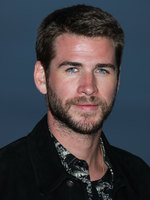 Liam Hemsworth Longsleeve T-shirt #3865471