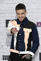 Liam Payne Longsleeve T-shirt #2859746