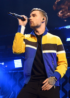 Liam Payne Longsleeve T-shirt #2909868