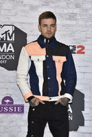 Liam Payne Longsleeve T-shirt #2909870