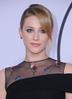Lili Reinhart mug #G1102473