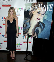Lili Reinhart hoodie #3070536