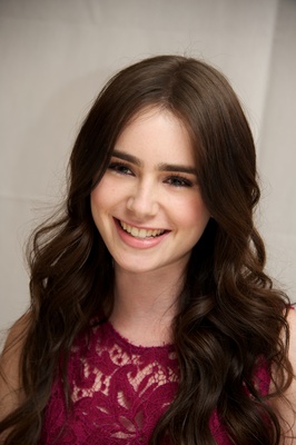 Lily Collins Mouse Pad 2240375