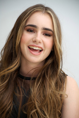Lily Collins stickers 2244725