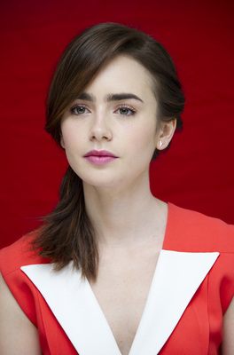 Lily Collins Poster 2362162