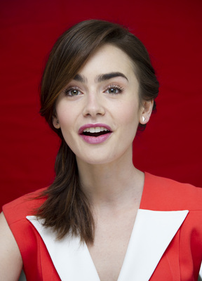 Lily Collins stickers 2362164