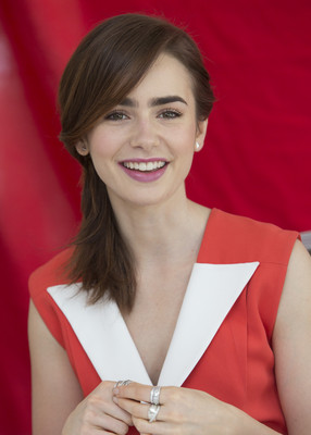 Lily Collins Poster 2362166