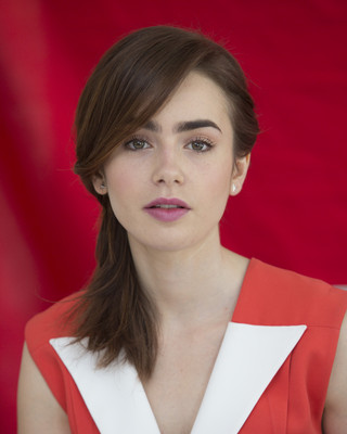 Lily Collins Poster 2362168