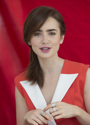 Lily Collins Poster 2362207