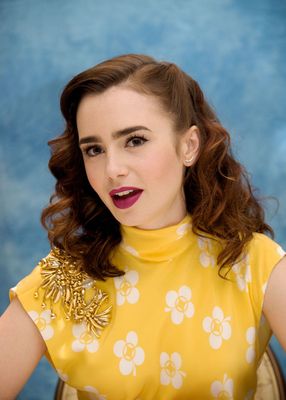 Lily Collins puzzle 2771274
