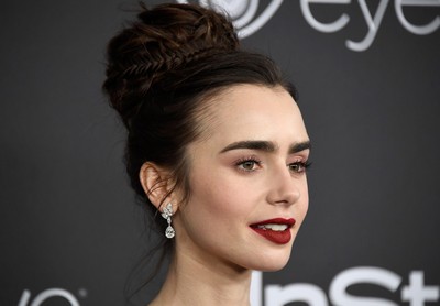 Lily Collins Poster 2821687