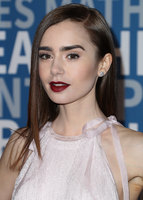 Lily Collins mug #G1130873