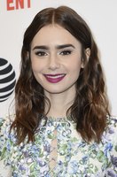 Lily Collins Longsleeve T-shirt #2888777
