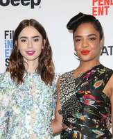 Lily Collins Longsleeve T-shirt #2888781
