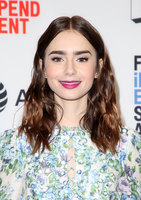 Lily Collins mug #G1130881