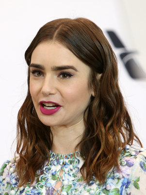 Lily Collins Poster 2888817
