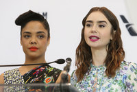 Lily Collins Longsleeve T-shirt #2888846