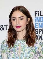 Lily Collins Longsleeve T-shirt #2888871