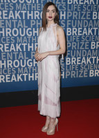 Lily Collins Tank Top #2888923