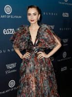 Lily Collins t-shirt #3738214