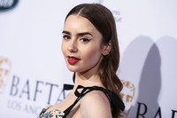 Lily Collins mug #G2355522