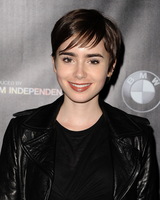 Lily Collins mug #G2407802