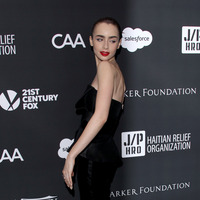 Lily Collins Longsleeve T-shirt #3790710