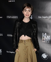 Lily Collins mug #G2408055