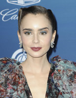 Lily Collins mug #G2408068