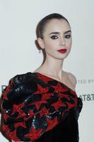 Lily Collins Sweatshirt #3829177