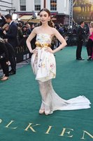 Lily Collins Longsleeve T-shirt #3829179