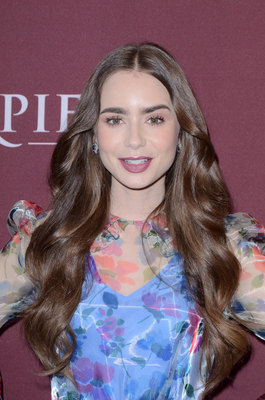 Lily Collins Poster 3858079