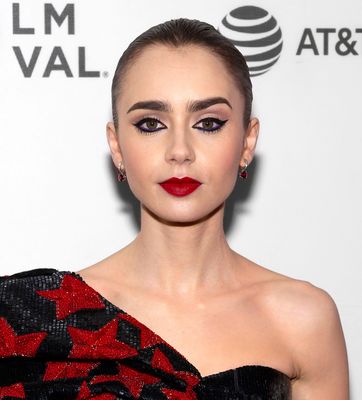 Lily Collins puzzle 3858139