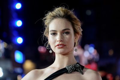 Lily James Poster 2927687
