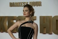 Lily James Longsleeve T-shirt #2927837