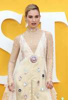 Lily James Longsleeve T-shirt #3857595