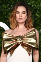 Lily James t-shirt #3905100