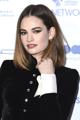 Lily James Poster 3905119