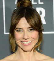 Linda Cardellini tote bag #G2355169