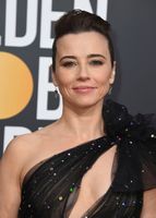 Linda Cardellini tote bag #G2355185