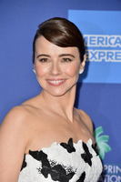 Linda Cardellini mug #G2374731