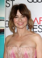 Linda Cardellini mug #G2407437