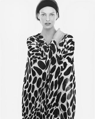 Linda Evangelista posters