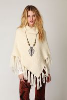 Linda Vojtova Longsleeve T-shirt #2153190