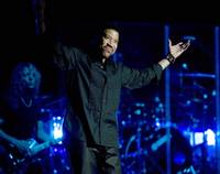 Lionel Richie Longsleeve T-shirt #2531330